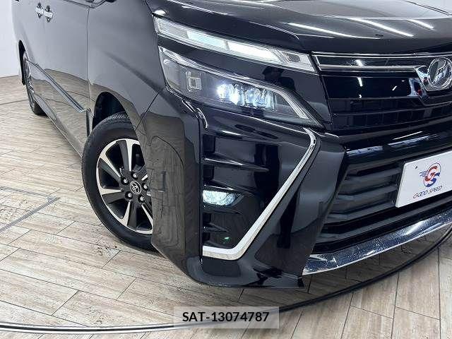 Toyota VOXY 2018-11 7503601-19