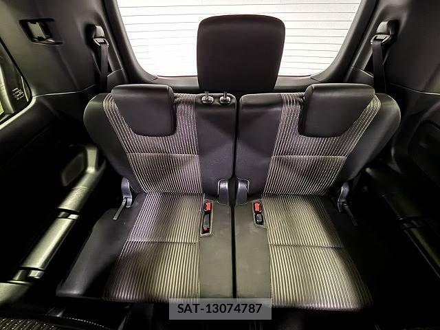 Toyota VOXY 2018-11 7503601-6