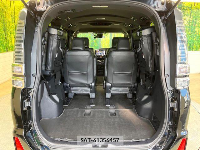 Toyota VOXY 2019-07 7503594-10