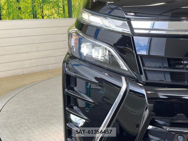 Toyota VOXY 2019-07 7503594-11