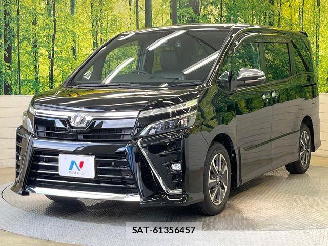 Toyota VOXY 2019-07 7503594-15