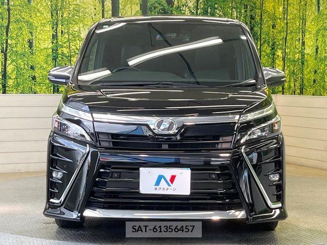 Toyota VOXY 2019-07 7503594-16