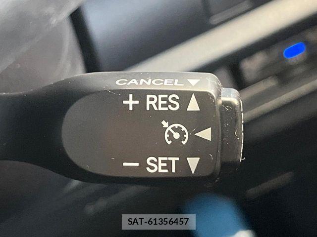 Toyota VOXY 2019-07 7503594-4