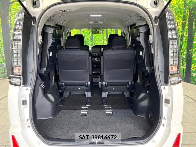 Toyota VOXY 2015-04 7503628-10