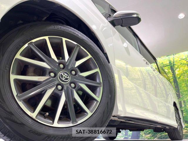 Toyota VOXY 2015-04 7503628-13