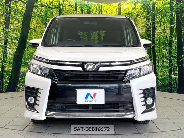 Toyota VOXY 2015-04 7503628-14