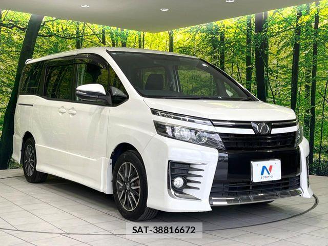 Toyota VOXY 2015-04 7503628-16