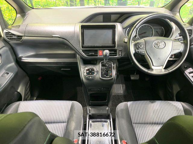 Toyota VOXY 2015-04 7503628-1
