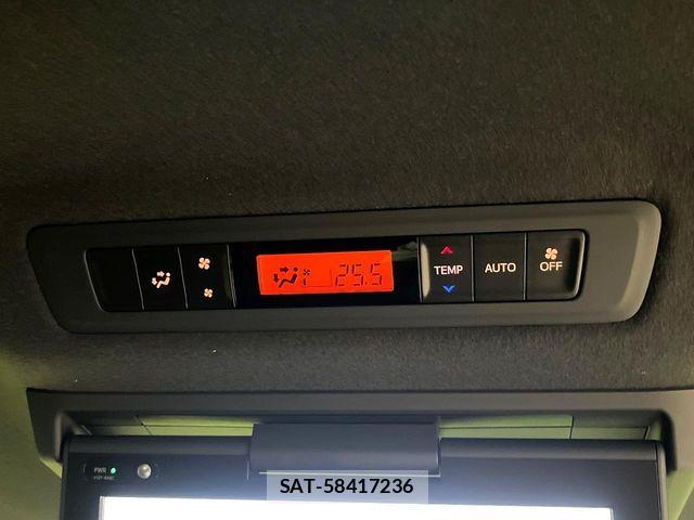 Toyota VOXY 2021-06 7503582-5