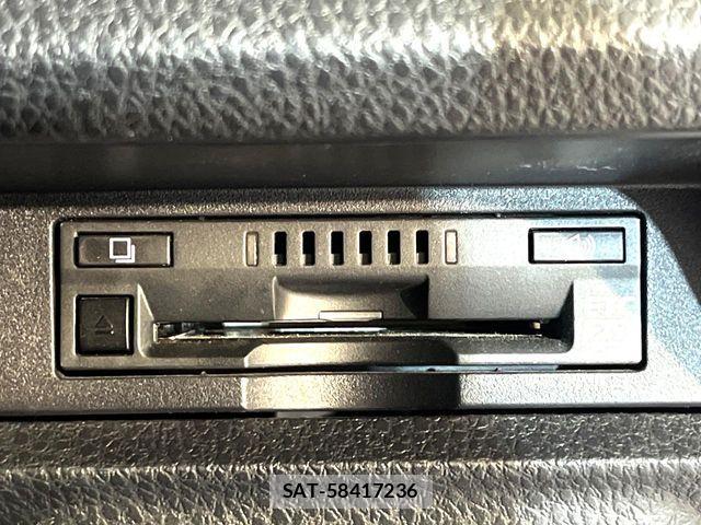 Toyota VOXY 2021-06 7503582-8