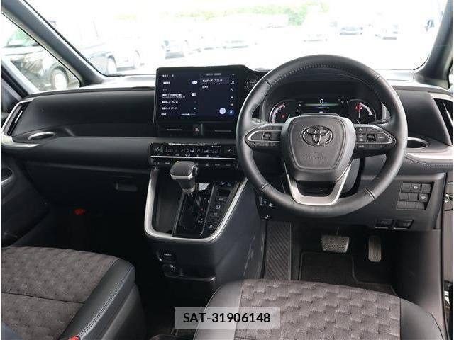 Toyota VOXY 2024-06 7503581-1