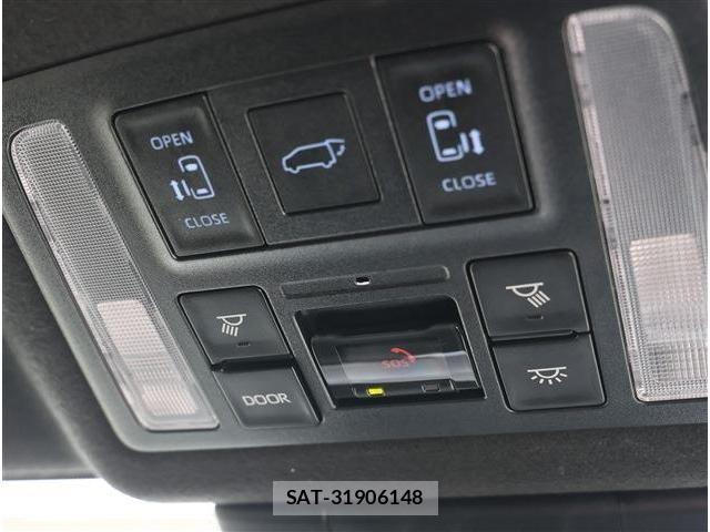 Toyota VOXY 2024-06 7503581-28