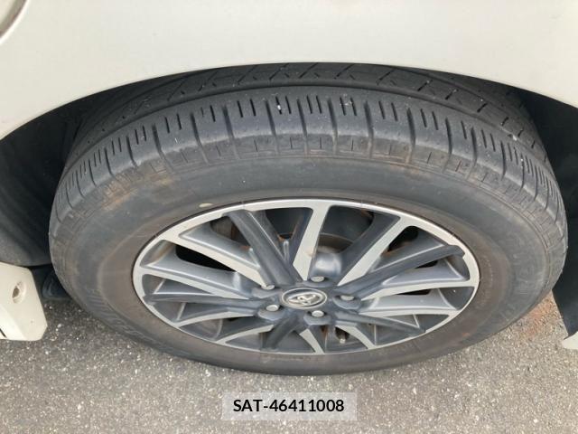 Toyota VOXY 2016-11 7503637-6