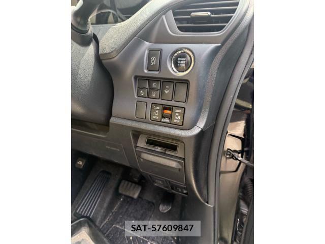 Toyota VOXY 2016-10 7503640-10