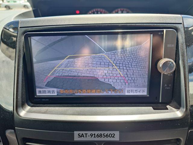 Toyota VOXY 2013-02 7503630-15