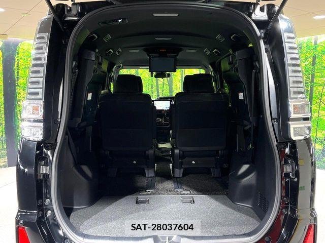 Toyota VOXY 2018-12 7503597-10