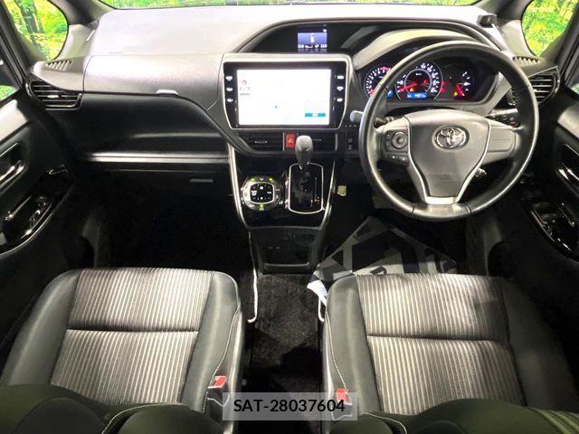 Toyota VOXY 2018-12 7503597-1