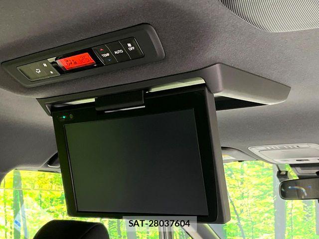 Toyota VOXY 2018-12 7503597-2