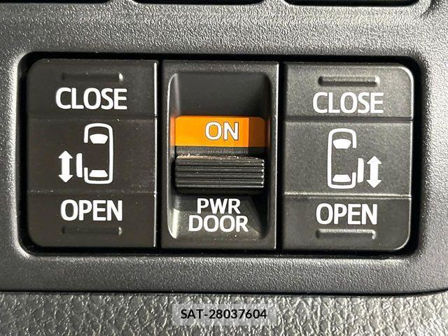 Toyota VOXY 2018-12 7503597-5
