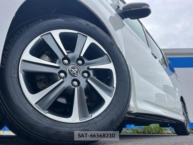 Toyota VOXY 2018-02 7503595-14