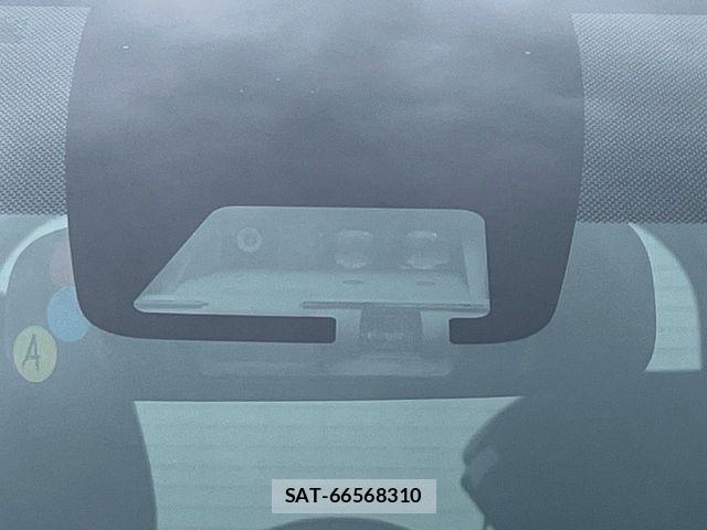 Toyota VOXY 2018-02 7503595-6