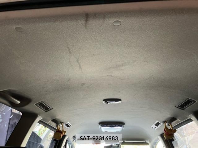 Toyota VOXY 2006-01 7503650-9