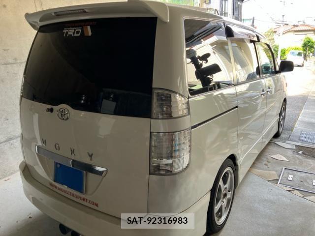 Toyota VOXY 2006-01 7503650-3