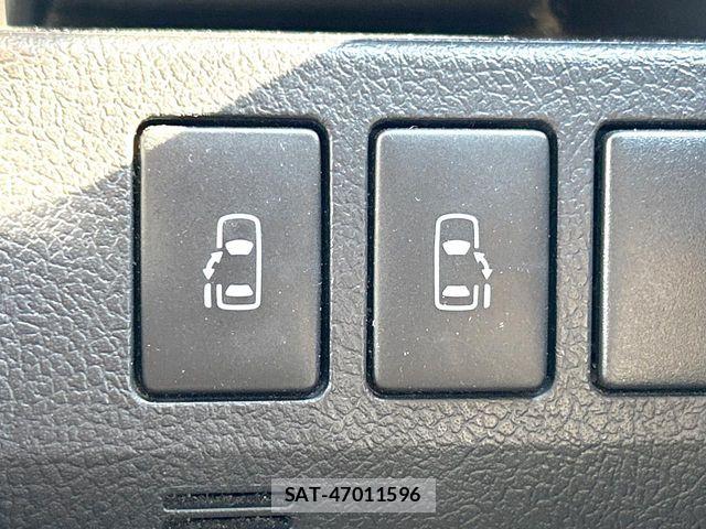 Toyota VOXY 2013-12 7503641-2