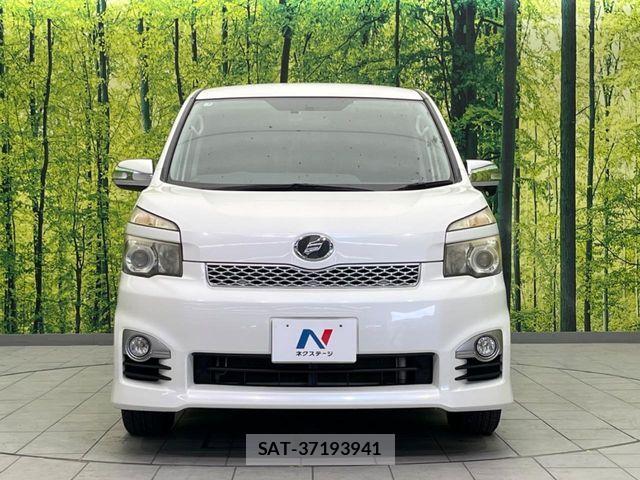 Toyota VOXY 2011-03 7503643-14