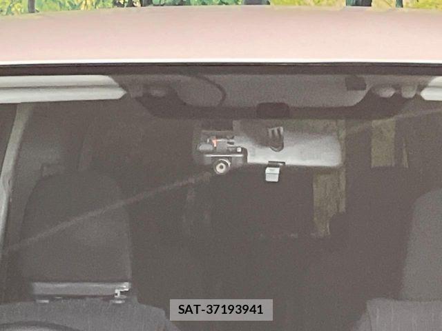 Toyota VOXY 2011-03 7503643-5