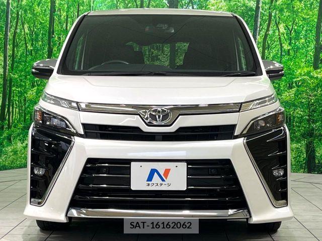 Toyota VOXY 2021-02 7503596-16