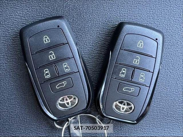 Toyota VOXY 2023-10 7503563-29