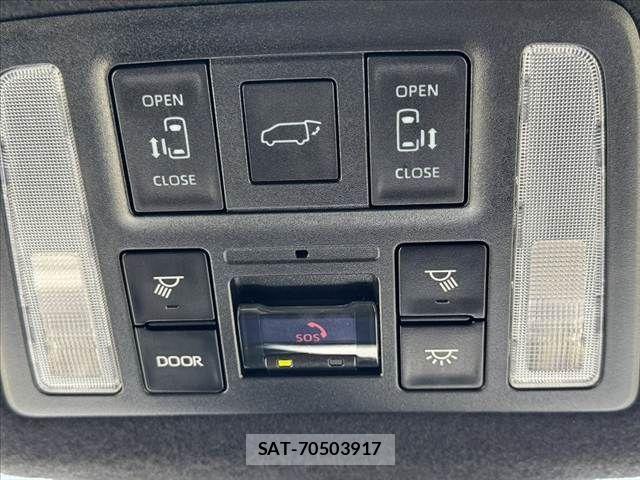 Toyota VOXY 2023-10 7503563-6