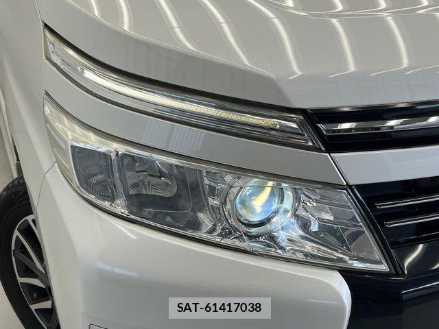 Toyota VOXY 2016-01 7503619-12