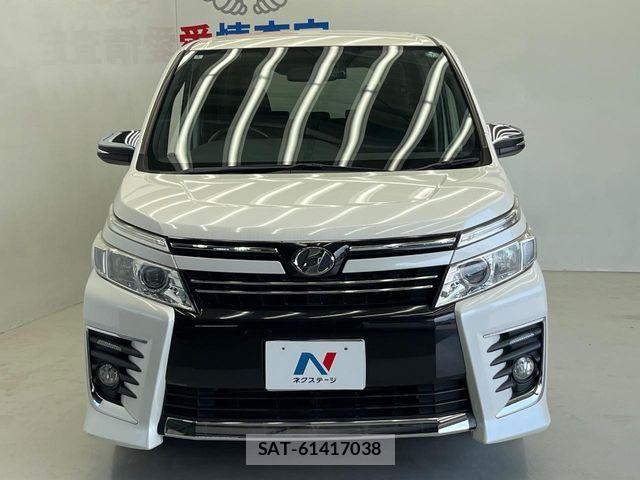 Toyota VOXY 2016-01 7503619-14