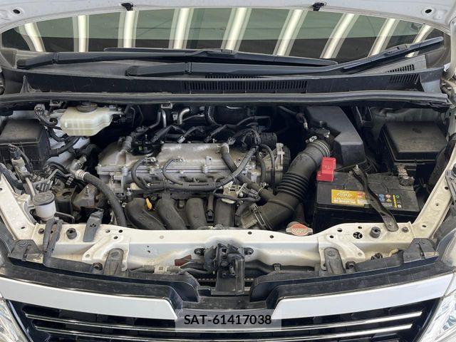 Toyota VOXY 2016-01 7503619-18