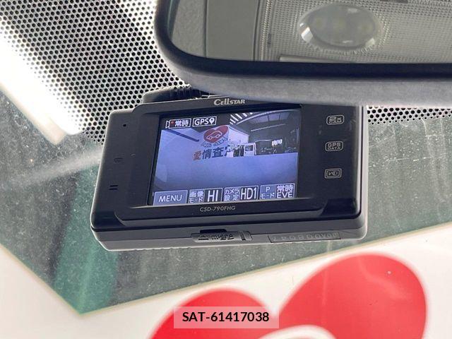 Toyota VOXY 2016-01 7503619-6