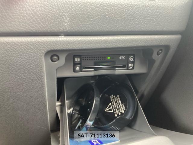Toyota VOXY 2009-09 7510425-10