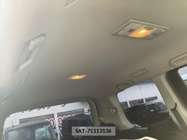Toyota VOXY 2009-09 7510425-6