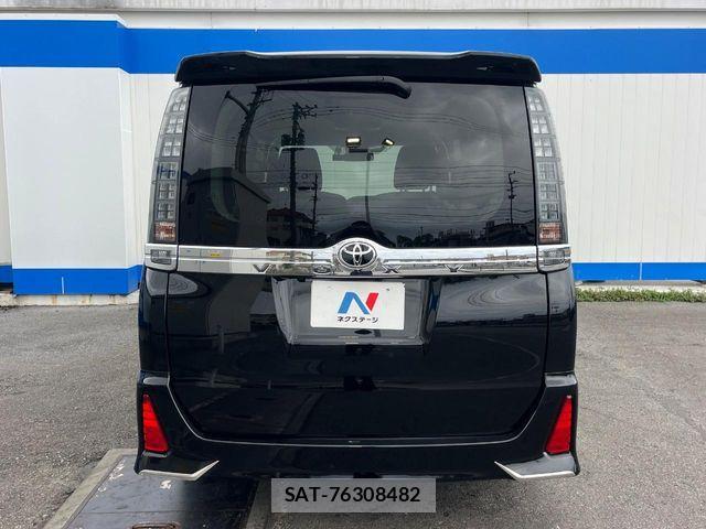Toyota VOXY 2016-11 7503608-16