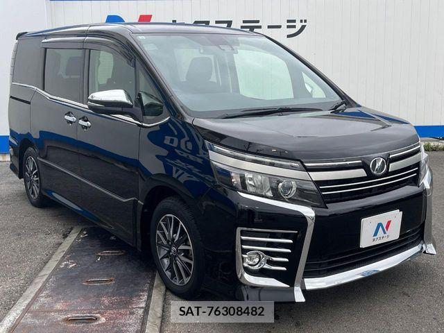 Toyota VOXY 2016-11 7503608-17