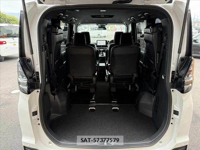 Toyota VOXY 2025-10 7503566-21