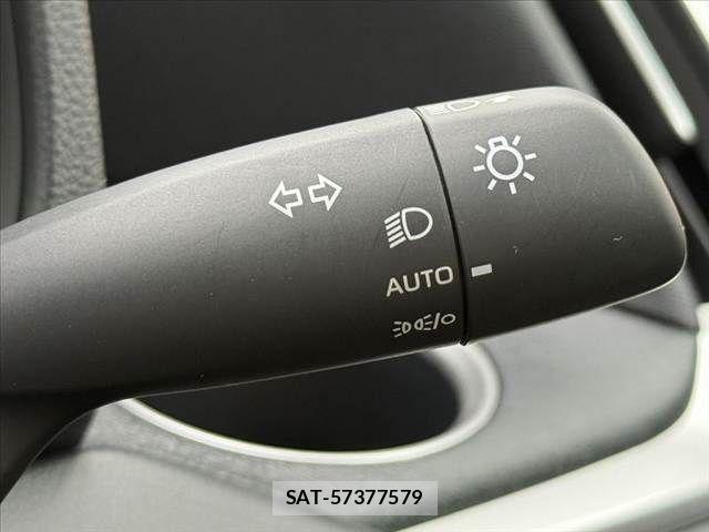 Toyota VOXY 2025-10 7503566-24