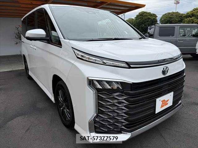 Toyota VOXY 2025-10 7503566-7