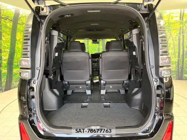 Toyota VOXY 2018-11 7503598-9