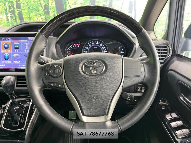 Toyota VOXY 2018-11 7503598-10