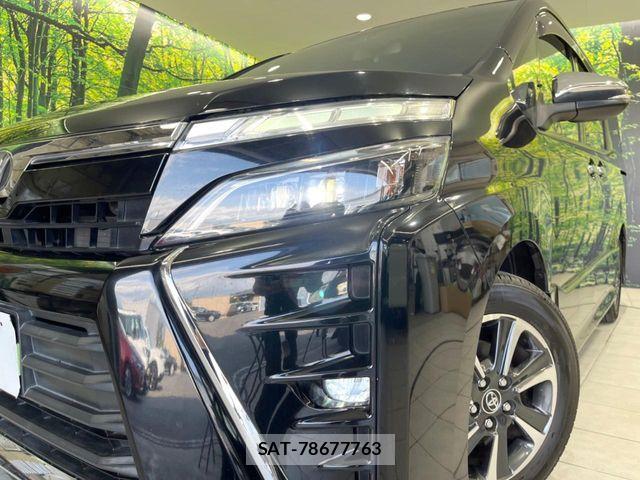 Toyota VOXY 2018-11 7503598-11