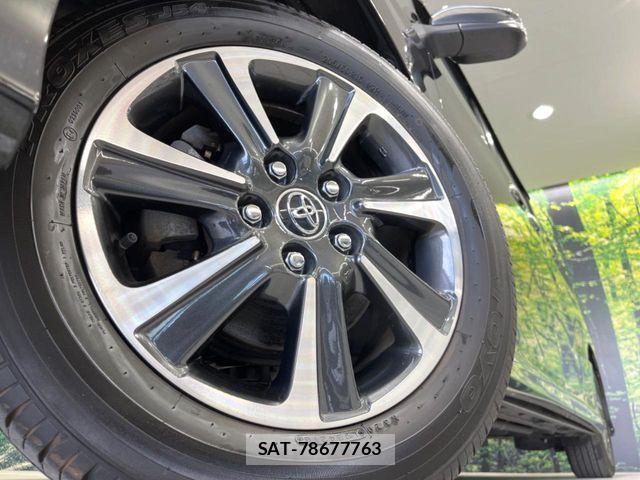 Toyota VOXY 2018-11 7503598-12