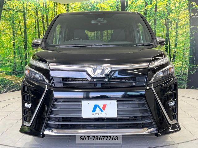 Toyota VOXY 2018-11 7503598-13