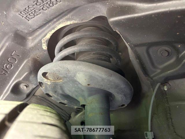 Toyota VOXY 2018-11 7503598-19